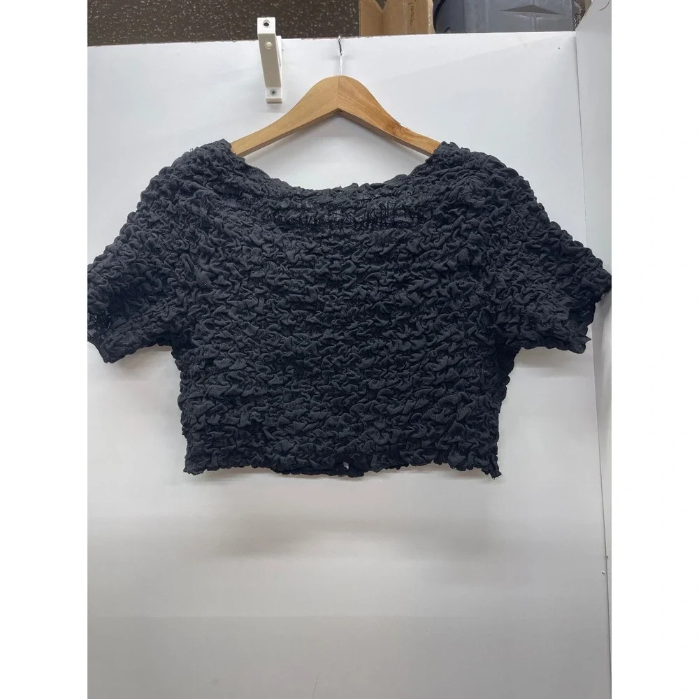 Free People Black Popcorn Textured Crop Top Button Front Short Sleeve Womens M